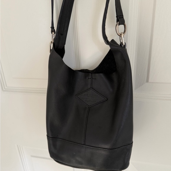 Rag & Bone Leather Camden Mini Shopper Bucket Bag with removable strap - Picture 3 of 6
